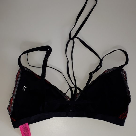 La Senza red and black lace strappy bra - Picture 7 of 7